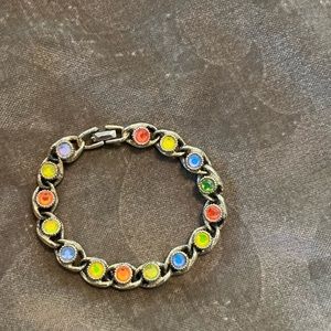 𝅺vintage color bracelet with stones